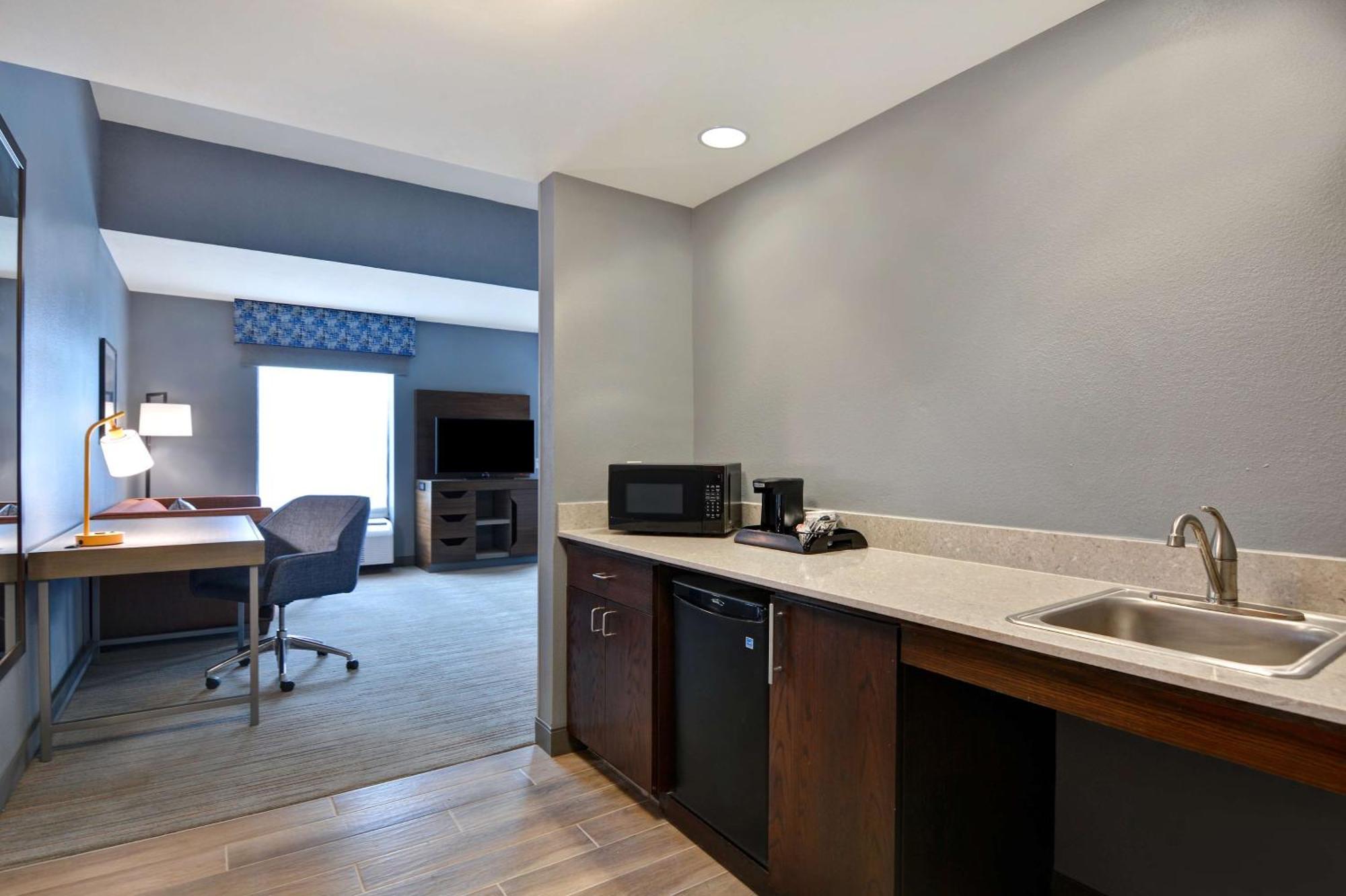 Hampton Inn & Suites Clearwater St Petersburg Ulmerton Road Fl Екстер'єр фото