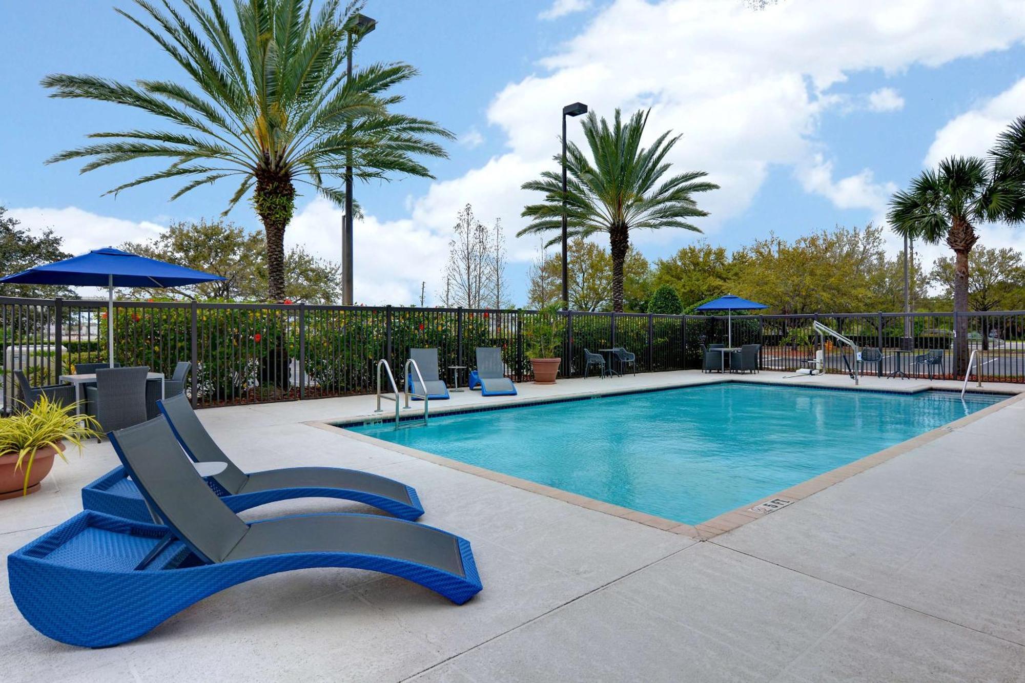 Hampton Inn & Suites Clearwater St Petersburg Ulmerton Road Fl Екстер'єр фото